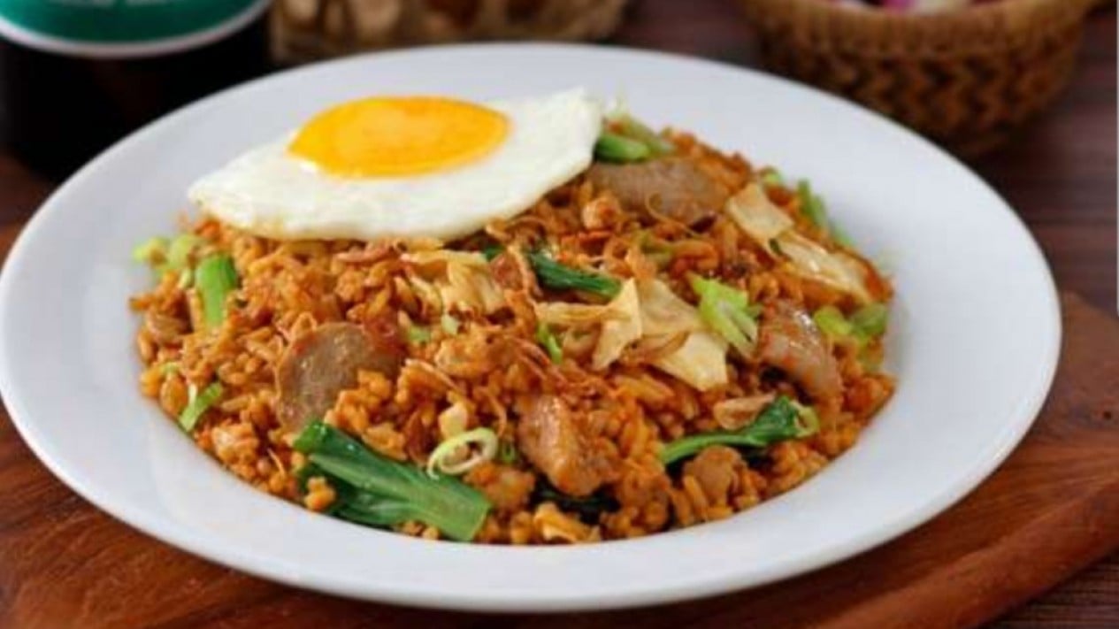 Nasi Goreng Merbabu: Flavor That Sticks to Your Soul in Cilacap's Heart